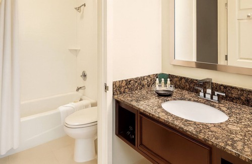 O'Hare Hotel | Best Pick! Spacious and Pet-friendly Unit, Free Airport Shuttle Service!