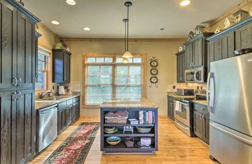 Cedar Hill House | Best Rates June/July dates Book NOW ! Cashiers Top Guest Rated Luxury Mtn Home!
