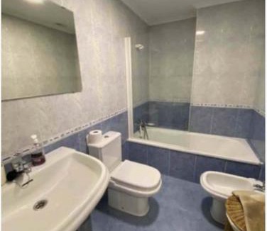 En Corts House | Best ROOM in SHARED FLAT in the City I PRIVATE BATHROOM l Trendy Area in the city