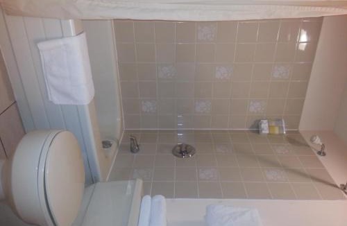 Claresholm Hotel | Best Seven Inn