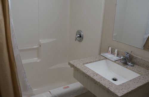 Plainville Hotel | Best Stay Inn