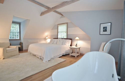 Washington House | BEST TOWN WASHINGTON PoshPadsCT "SOUTH ST" 2Hrs NYC, Mint, Pool, Ski, BBQ, Bike