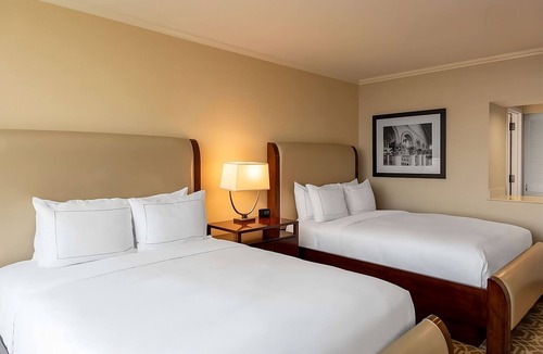 Alexandria West Hotel | Best Value, Quality Stay! 2 Spacious Units, Pool, Parking, Pets Allowed!