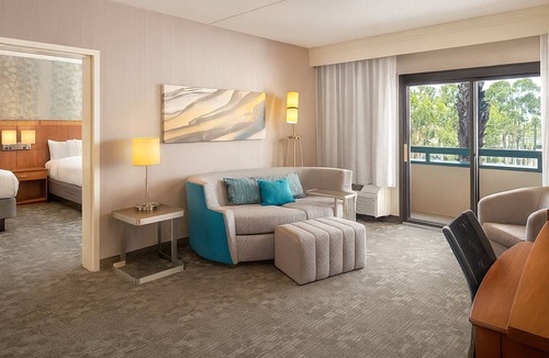 Laguna Hills Hotel | Best Value, Quality Stay! 2 Modern Units Near Newport Sports Museum w/Pool!
