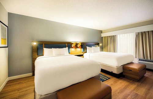 Eastwick Hotel | Best Value, Quality Stay! Short Drive to Museum of Art, Pets are Welcome