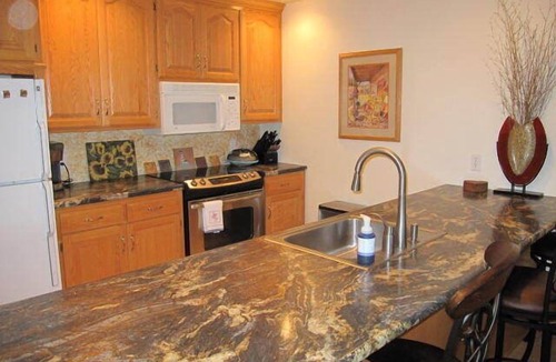 Eames Farm Condo | Best Waterview Of Egg Harbor - Fully Appointed 2 Bedroom Ground Level Condo