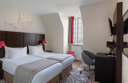 Dourdan Hotel | Best Western Blanche De Castille Dourdan