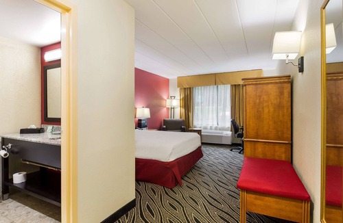 LaVale Hotel | Best Western Braddock Inn