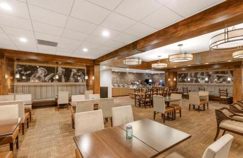 Rawlins Hotel | Best Western Cotton Tree Inn