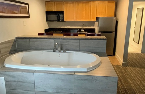 Montbello Hotel | Best Western Denver East