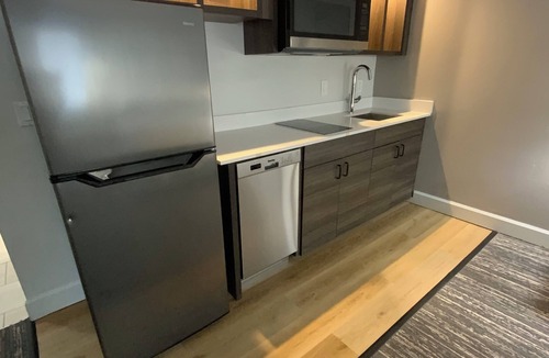 Montbello Hotel | Best Western Denver East