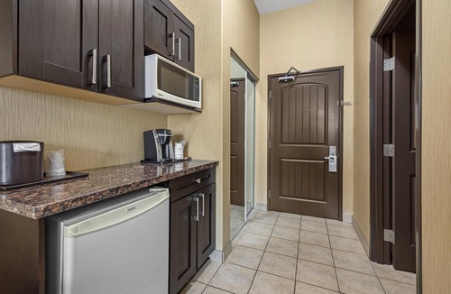 Estevan Hotel | Best Western Estevan Inn & Suites