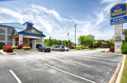 Seven Oaks Hotel | Best Western Executive Inn & Suites