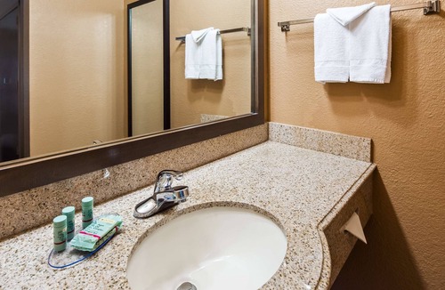 El Campo Hotel | Best Western Executive Inn El Campo