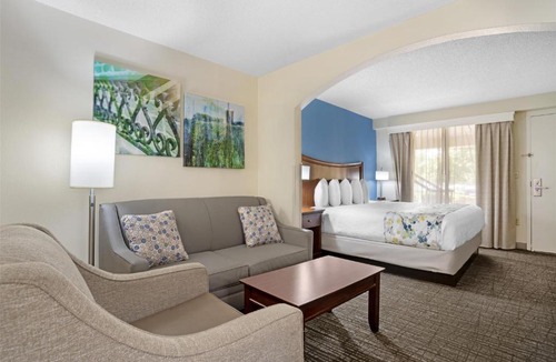 Monroe Hotel | Best Western Inn & Suites Monroe