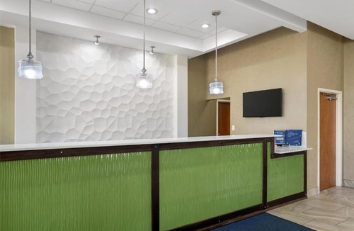 Monroe Hotel | Best Western Inn & Suites Monroe