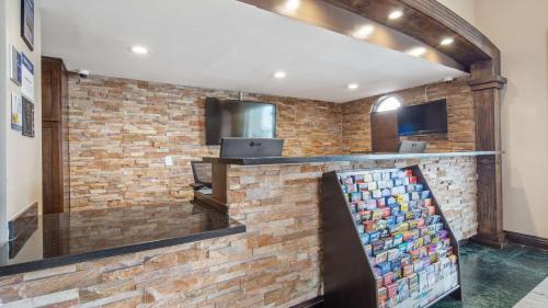East Pasadena Hotel | Best Western Pasadena Royale Inn & Suites