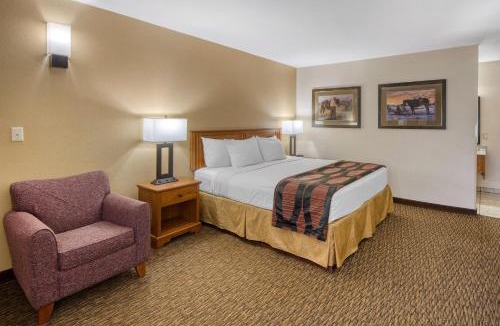 Pinnacles Entrance Badlands Hotel | Best Western Plains Motel