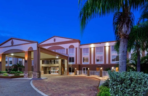 Venice Hotel | Best Western Plus Ambassador Suites