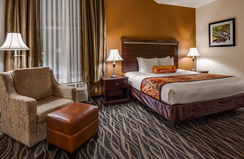 Battle Ground Hotel | Best Western Plus Battle Ground Inn & Suites