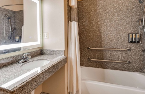 Battle Ground Hotel | Best Western Plus Battle Ground Inn & Suites