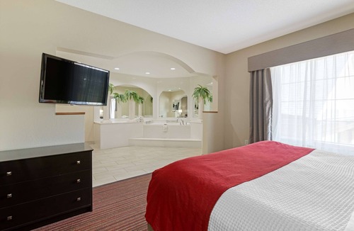Waycross Hotel | Best Western Plus Bradbury Inn & Suites