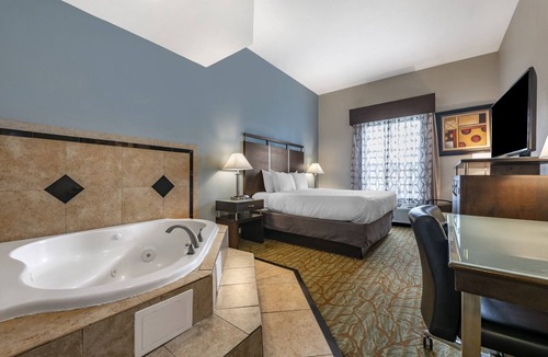 South Bradenton Hotel | Best Western Plus Bradenton Gateway Hotel