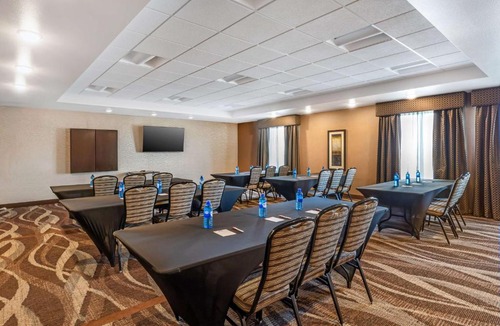 Casper Hotel | Best Western PLUS Casper Inn & Suites