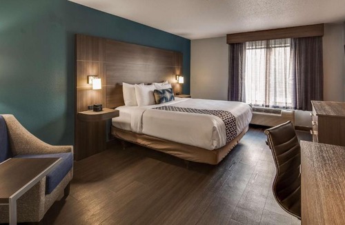 Champaign Hotel | Best Western Plus Champaign/Urbana Inn