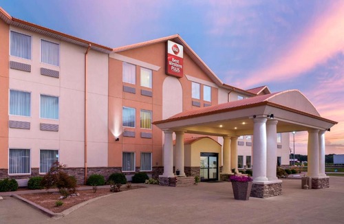 Brazil Hotel | Best Western Plus Covered Bridge Inn
