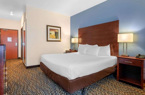 Brazil Hotel | Best Western Plus Covered Bridge Inn