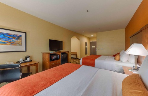Oakley Hotel | Best Western Plus Delta Inn & Suites