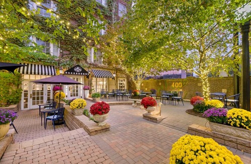 Boystown Hotel | Best Western Plus Hawthorne Terrace Hotel