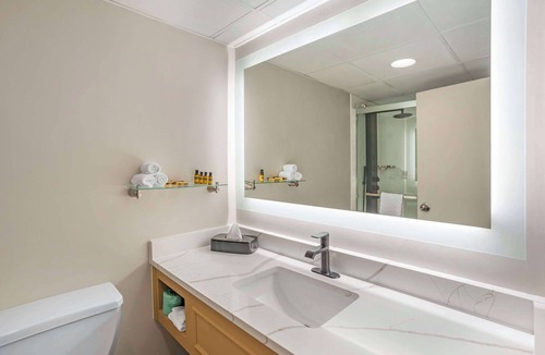 York Hotel | Best Western Plus Heritage Rail-South York/I-83