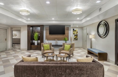 North Shore Hotel | Best Western Plus Heritage Inn