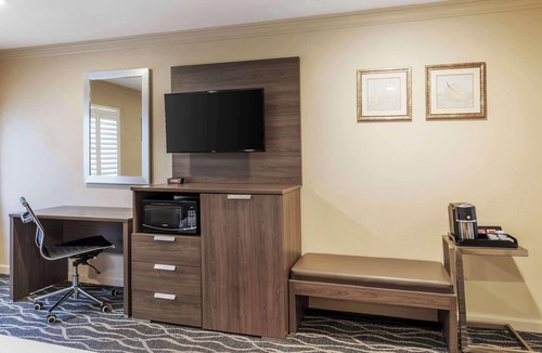 Downtown Hotel | Best Western Plus Hill House