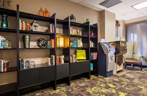 Downtown Hotel | Best Western Plus Kelly Inn