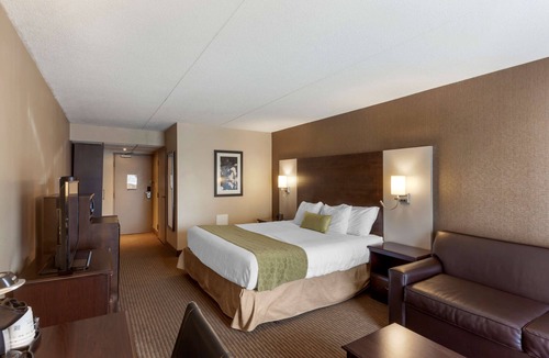 Leamington Hotel | Best Western Plus Leamington Hotel & Conference Centre