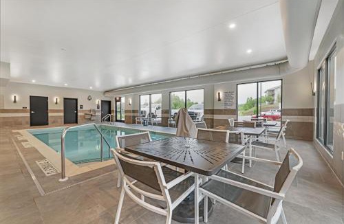 Marquette Hotel | Best Western Plus Marquette Hotel & Suites