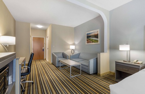 Berlin Hotel | Best Western Plus New England Inn & Suites
