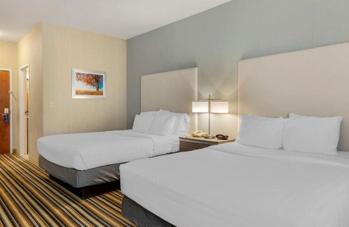 Berlin Hotel | Best Western Plus New England Inn & Suites
