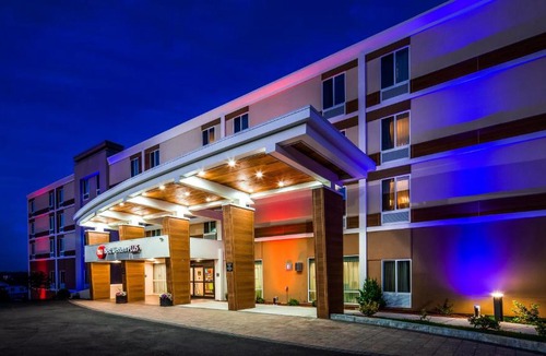 Danvers Hotel | Best Western Plus North Shore Hotel
