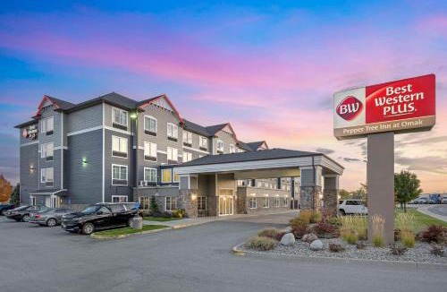 Omak Hotel | Best Western PLUS Peppertree Inn at Omak