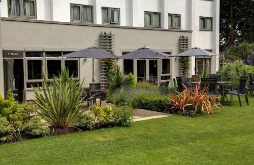 Handforth Hotel | Best Western Plus Pinewood Hotel, Manchester Airport South Handforth