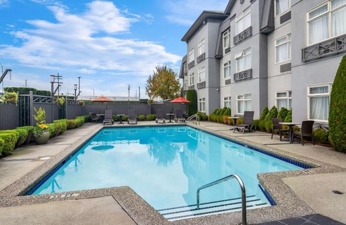 Pitt Meadows Hotel | Best Western Plus Pitt Meadows Inn & Suites
