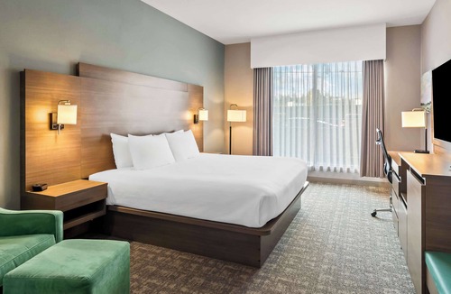 Pitt Meadows Hotel | Best Western Plus Pitt Meadows Inn & Suites