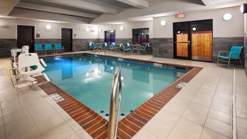 Lake Charles Hotel | Best Western Plus Prien Lake Hotel & Suites - Lake Charles