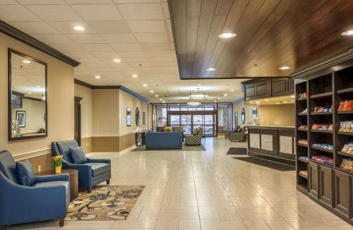 Strongsville Hotel | Best Western Plus Strongsville Cleveland