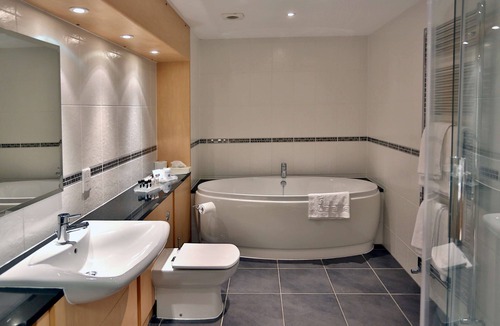 Ullesthorpe Hotel | Best Western Plus Ullesthorpe Court Hotel & Golf Club