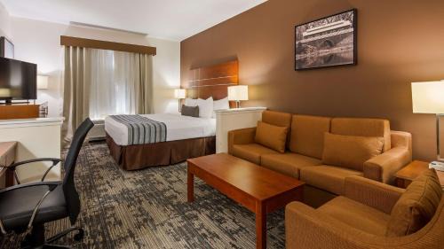 Wa Keeney Hotel | Best Western Plus Wakeeney Inn & Suites